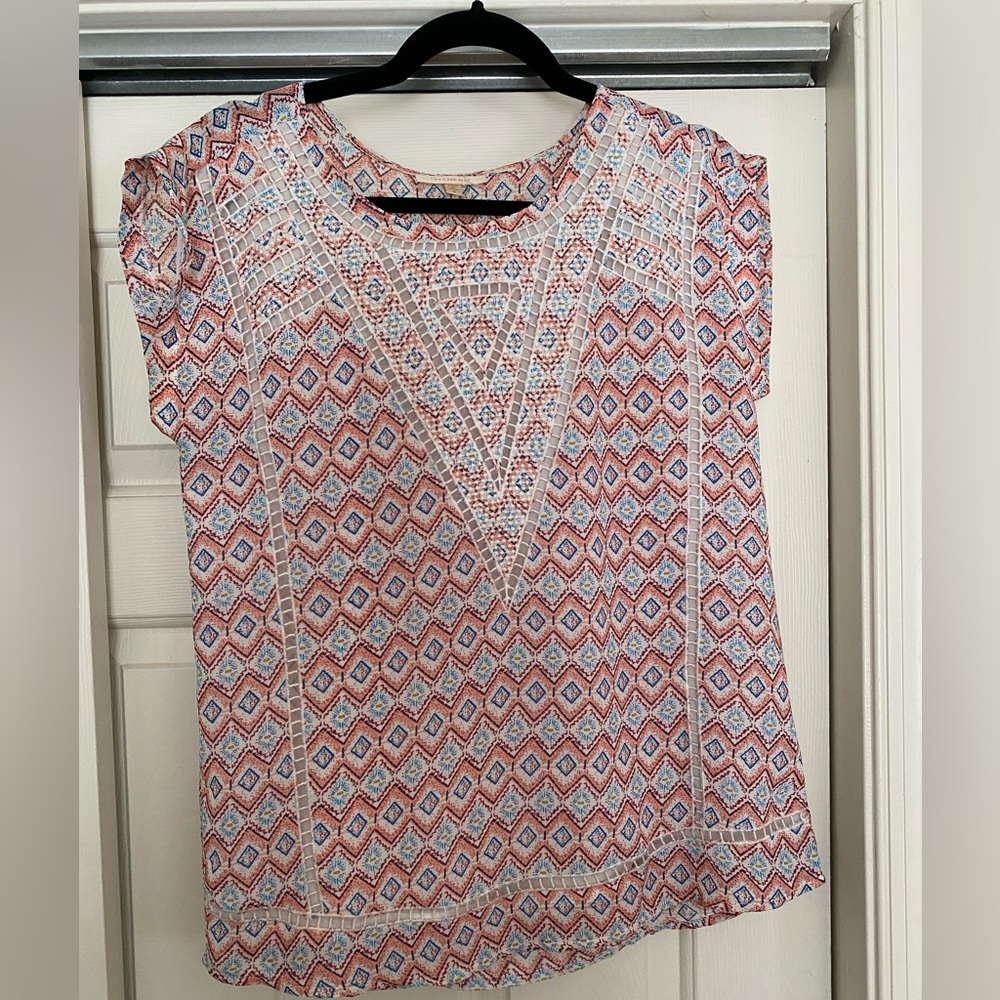 Skies are Blue multi colored top. Size small